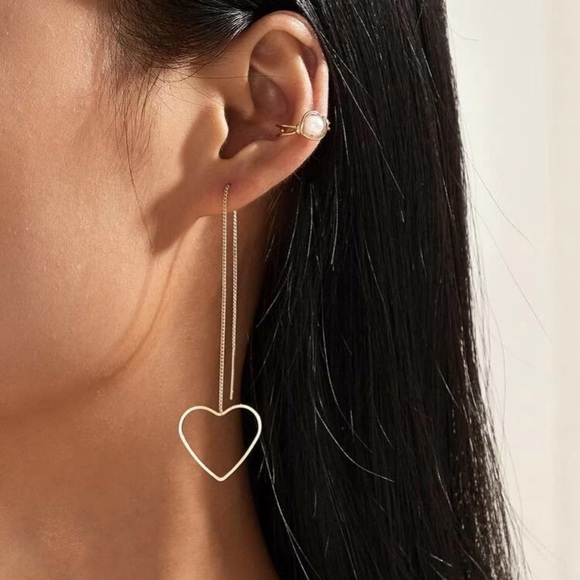 Jewelry - 3/$35 RESTOCKED Threaded Heart Earrings & Ear Cuff